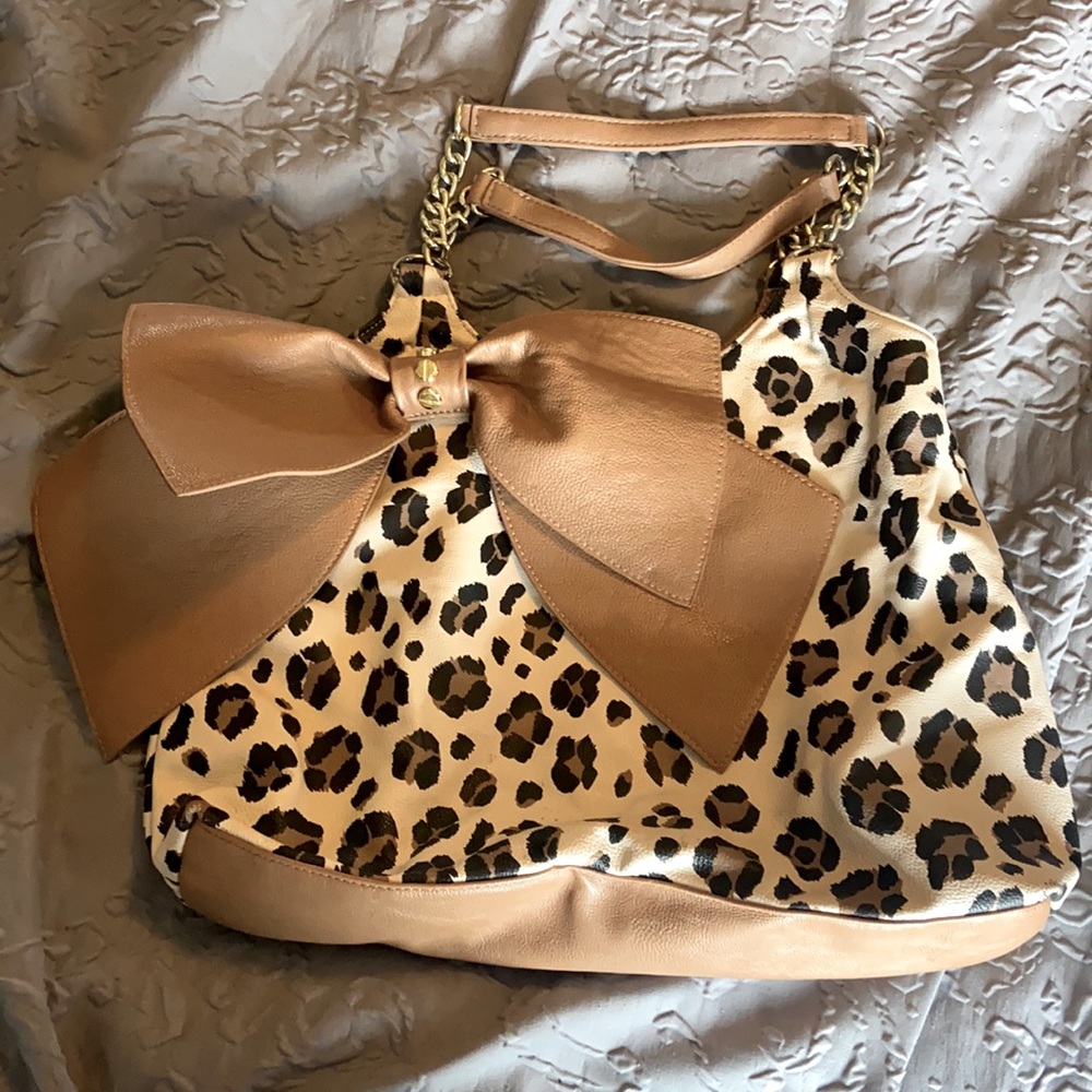 Betsey Johnson cheetah purse